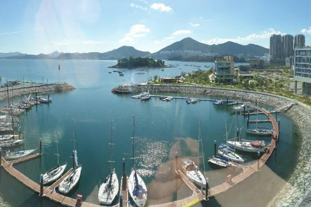 The Castle Ocean Marina Double Suite Yeosu Exteriör bild