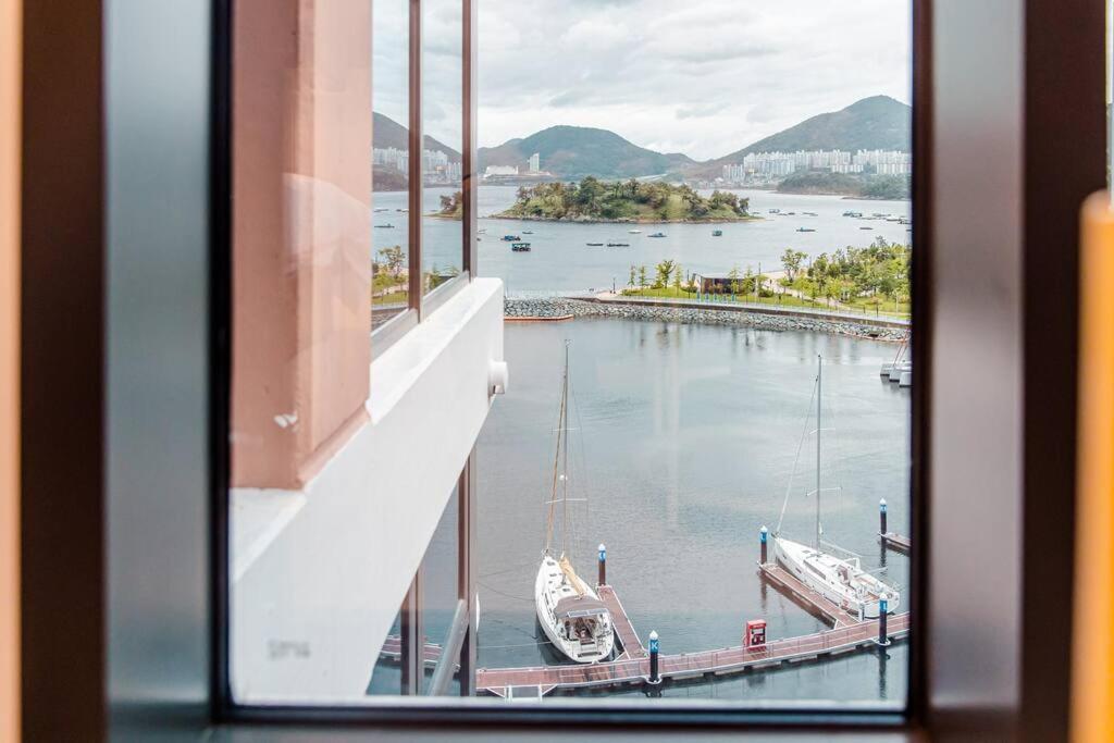The Castle Ocean Marina Double Suite Yeosu Exteriör bild