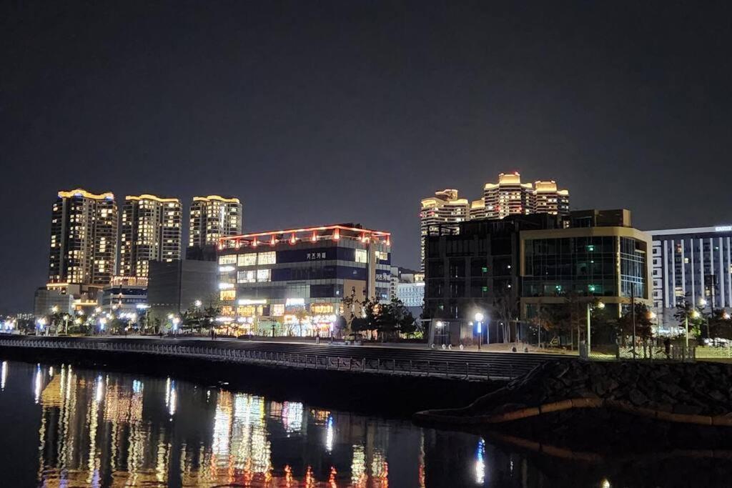 The Castle Ocean Marina Double Suite Yeosu Exteriör bild