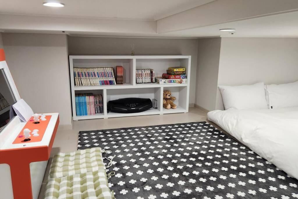 The Castle Ocean Marina Double Suite Yeosu Exteriör bild